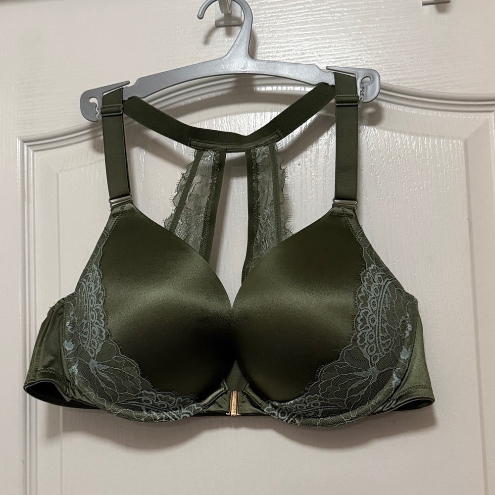 Lane Bryant Cacique front close boost plunge bra size 40D & thong panty